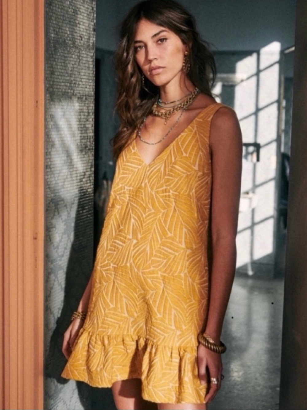 Sézane Bea Mini Dress. Ochre & Cream. Size 36 (US 4)
V-Neck Ruffle Hem Dress